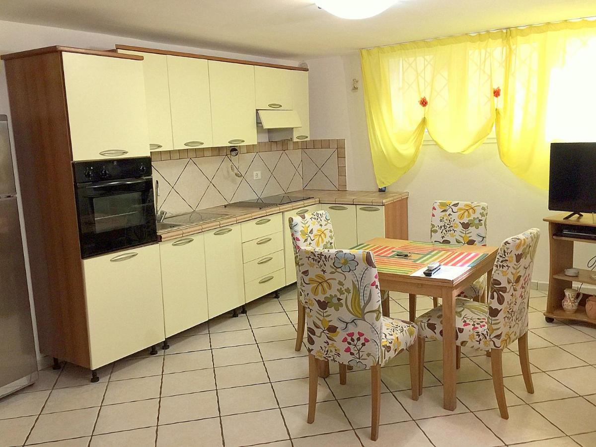 Viola Apartment Пьомбино Экстерьер фото